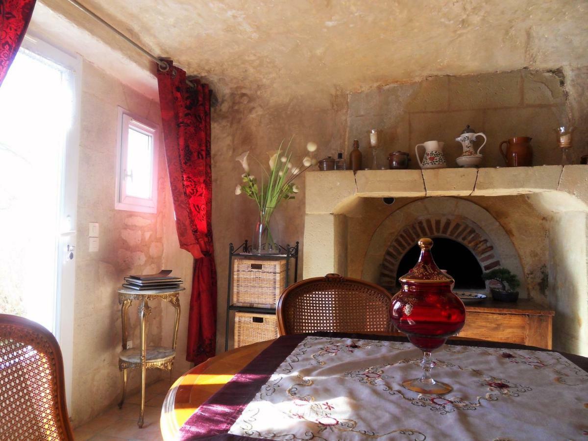 アゼ・ル・リドー Troglodelice Bed & Breakfast エクステリア 写真
